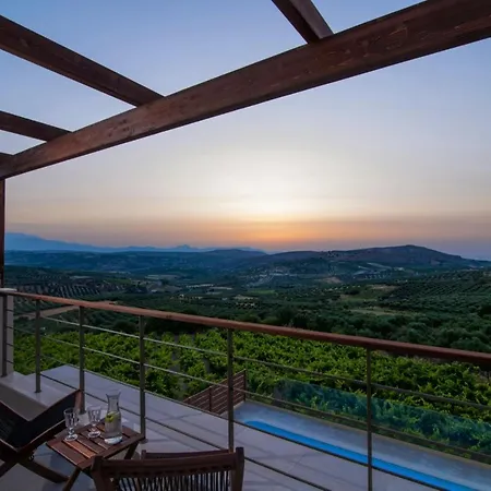 Villa Stylish Liatiko - Heated Pool - Amazing Views Epano Vathia